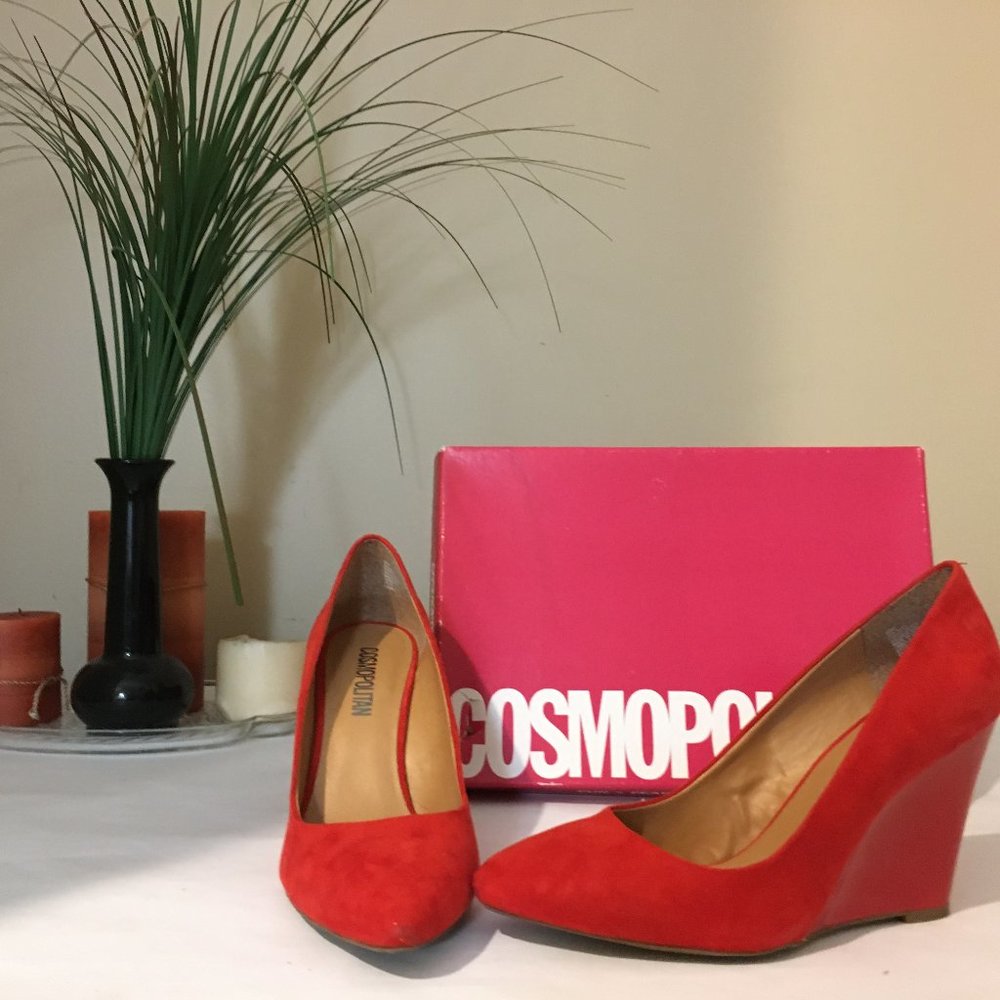 Cosmopolitan Cherry Red wedge pumps